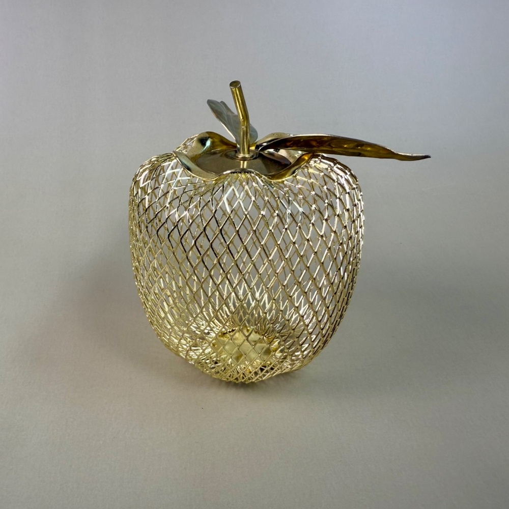 Vintage Gold Mesh Apple Figurine | Brass Look | 3.5" Decorative Accent - Picture 5 of 10